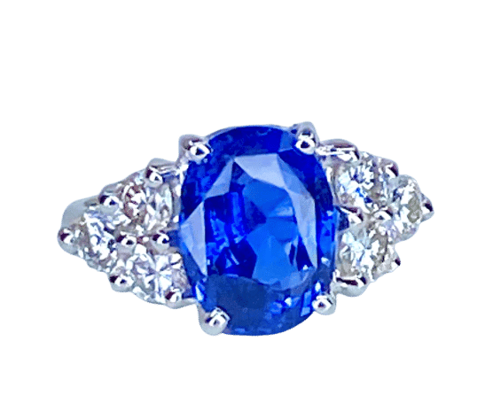 Bague 50 Bague en or blanc 18 carats avec saphir birman 5,32 ct et diamants 58 Facettes AB416