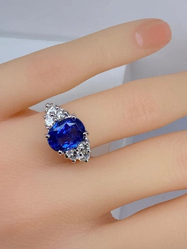 Bague 50 Bague en or blanc 18 carats avec saphir birman 5,32 ct et diamants 58 Facettes AB416