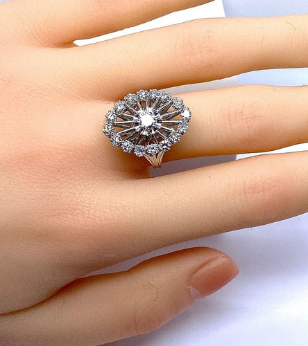 Bague Bague en or blanc 18 carats sertie de diamants 58 Facettes AB429