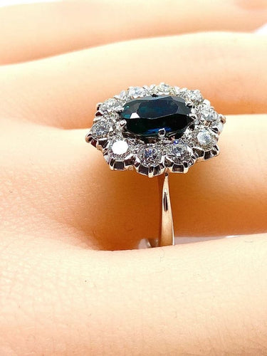 Bague 55 Bague marguerite en or blanc 18 carats, saphir 2,11 ct et diamants 58 Facettes AB431