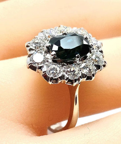 Bague 55 Bague marguerite en or blanc 18 carats, saphir 2,11 ct et diamants 58 Facettes AB431