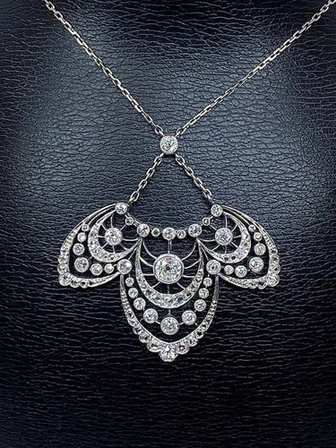 Collier Collier pendentif époque 1900 en platine et diamants 58 Facettes AB436