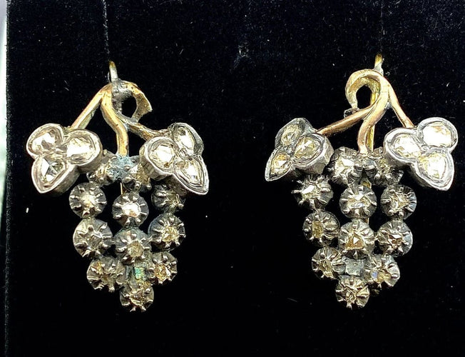 Boucles d'oreilles Parure Napoléon III - Collier négligé et boucles d’oreilles en or 18 ct, argent et diamants 58 Facettes AB437