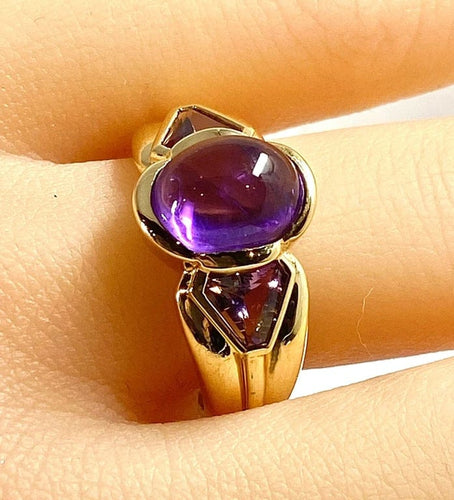 Bague 56 Bague en or jaune 18 carats ornée d’améthystes 58 Facettes AB445