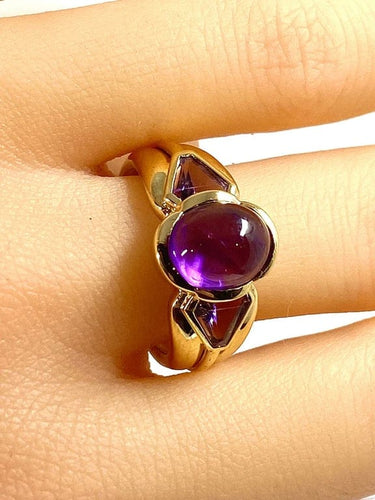 Bague 56 Bague en or jaune 18 carats ornée d’améthystes 58 Facettes AB445