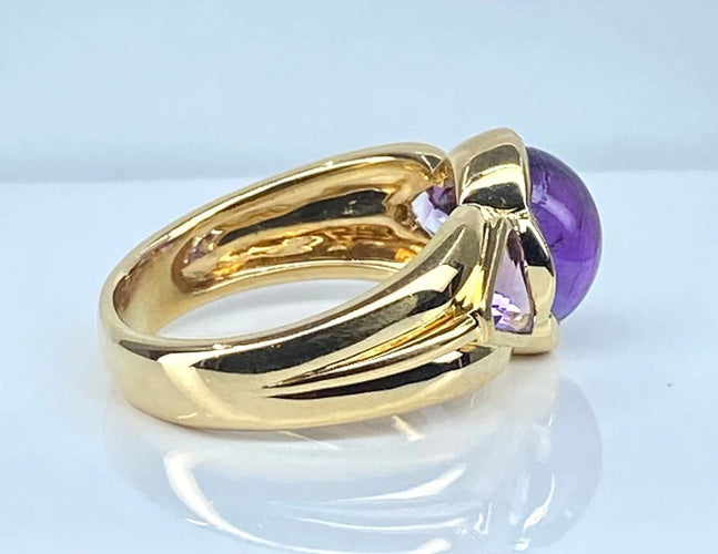 Bague 56 Bague en or jaune 18 carats ornée d’améthystes 58 Facettes AB445