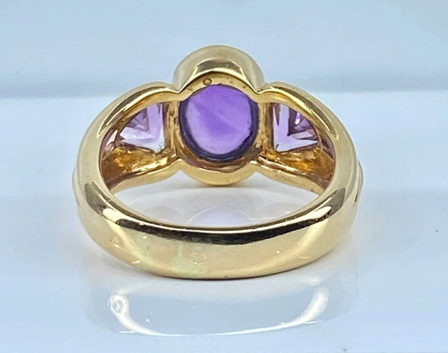 Bague 56 Bague en or jaune 18 carats ornée d’améthystes 58 Facettes AB445