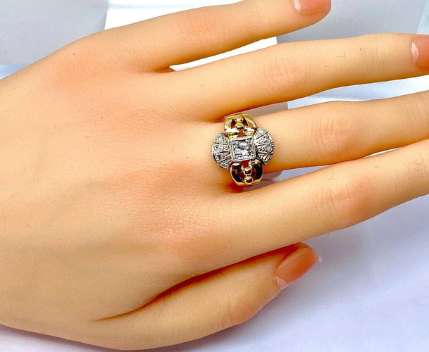 Bague 56 Bague en or jaune 18 carats et diamants, vers 1930 58 Facettes AB449