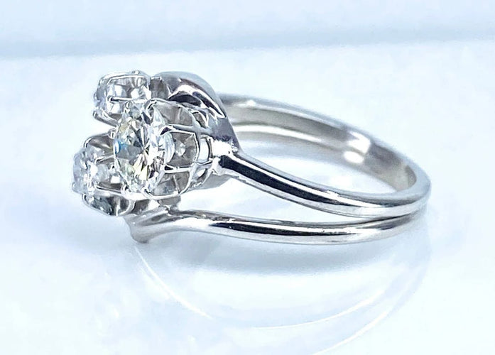 Bague 52 Bague en or blanc 18 carats sertie de 3 diamants 58 Facettes AB450