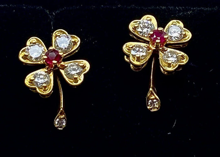 Boucles d'oreilles Boucles d’oreilles en or jaune 18 carats, rubis et diamants 58 Facettes AB459