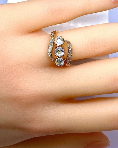 Bague 49 Bague en or jaune 18 carats et diamants taille ancienne vers 1900 58 Facettes AB497