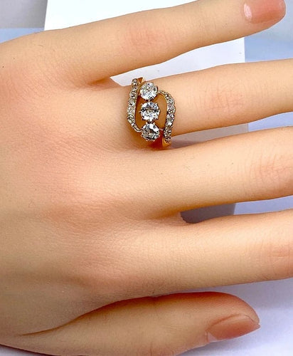 Bague 49 Bague en or jaune 18 carats et diamants taille ancienne vers 1900 58 Facettes AB497
