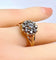 Bague 51 Bague marguerite en or jaune 18 carats et diamants, vers 1960 58 Facettes AB498