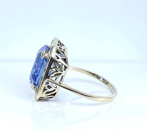 Bague 58 Bague Art déco en or blanc 18 carats, saphir Ceylan 9,40 ct et diamants 58 Facettes AB503