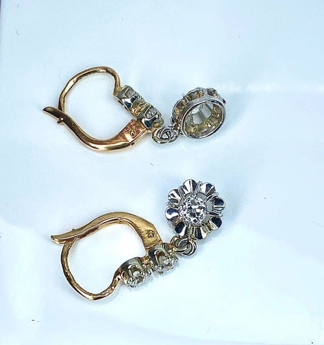 Boucles d'oreilles Boucles d’oreilles dormeuses en or 18 carats et diamants 58 Facettes AB499