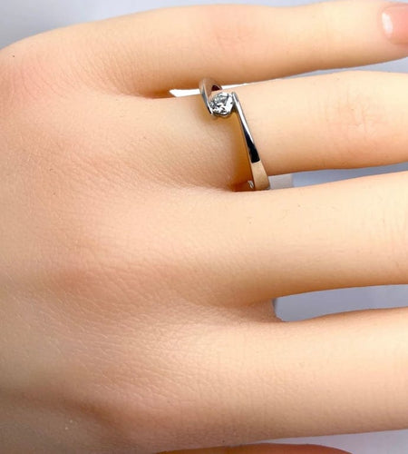 Bague 54 Bague solitaire en or blanc 18 carats et diamant taille octogonale 58 Facettes AB510