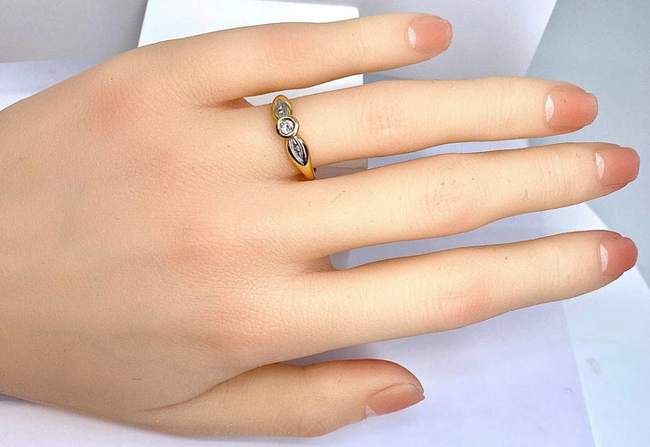 Bague 53 Bague solitaire en or jaune 18 carats et diamants 58 Facettes AB508