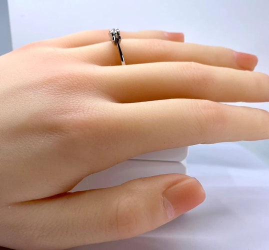 Bague 50 Bague solitaire en or blanc 18 carats et diamant taille brillant 58 Facettes AB513