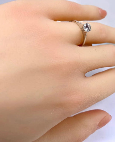 Bague 50 Bague solitaire en or blanc 18 carats et diamant 0,50 ct 58 Facettes AB514