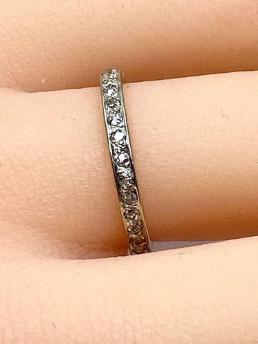 Bague 51 Alliance en or blanc 18 carats et diamants taille ancienne 58 Facettes AB533