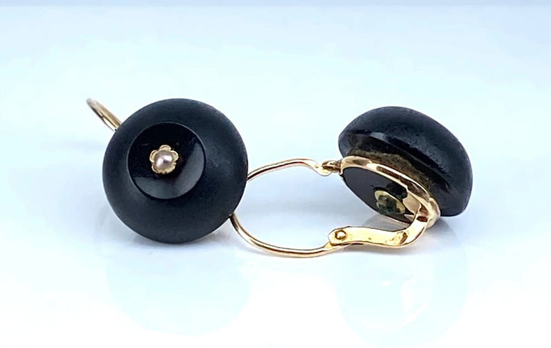 Boucles d'oreilles Boucles d’oreilles en or jaune 18 carats, perles et jais 58 Facettes AB546