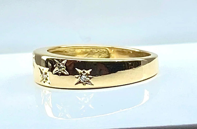 Bague 52 Bague en or jaune 18 carats sertie de 5 diamants 58 Facettes AB562