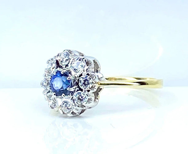 Bague 53 Bague marguerite en or 18 carats, saphir et diamants 58 Facettes AB572