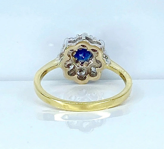 Bague 53 Bague marguerite en or 18 carats, saphir et diamants 58 Facettes AB572