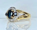 Bague 54 Bague jonc tourbillon en or jaune 18 carats, saphirs et diamants 58 Facettes AB575