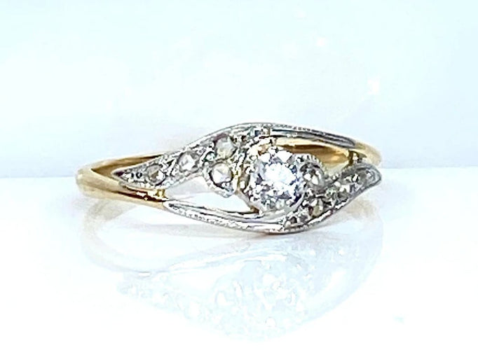 Bague 50 Bague en or 18 carats avec diamant taille ancienne et diamants 58 Facettes AB570