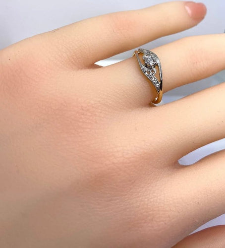 Bague 50 Bague en or 18 carats avec diamant taille ancienne et diamants 58 Facettes AB570