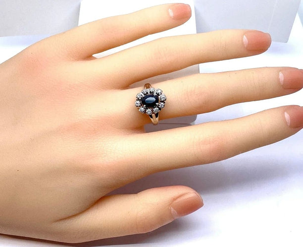 Bague 54 Bague marguerite en or blanc 18 carats avec saphir et diamants 58 Facettes AB576