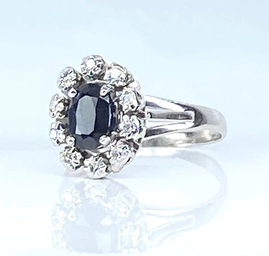Bague 54 Bague marguerite en or blanc 18 carats avec saphir et diamants 58 Facettes AB576