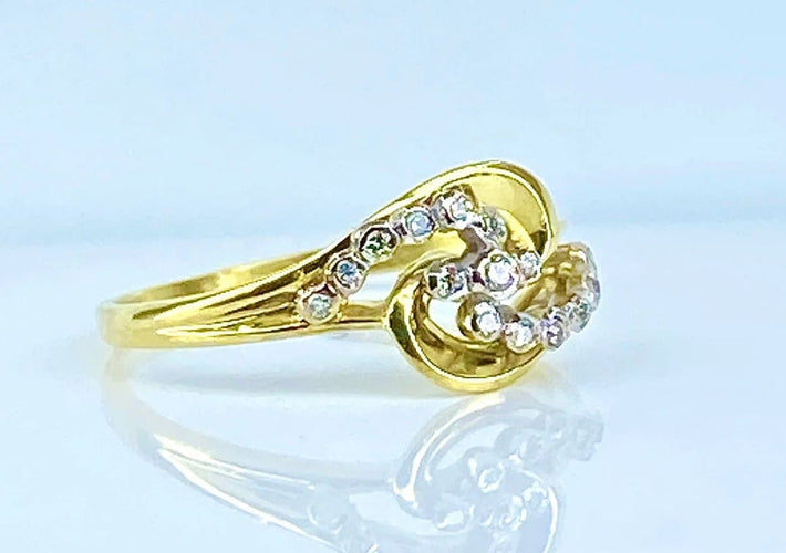 Bague 53 Bague en or jaune 18 carats sertie de diamants 58 Facettes AB579