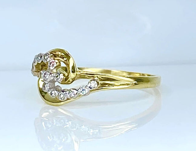 Bague 53 Bague en or jaune 18 carats sertie de diamants 58 Facettes AB579
