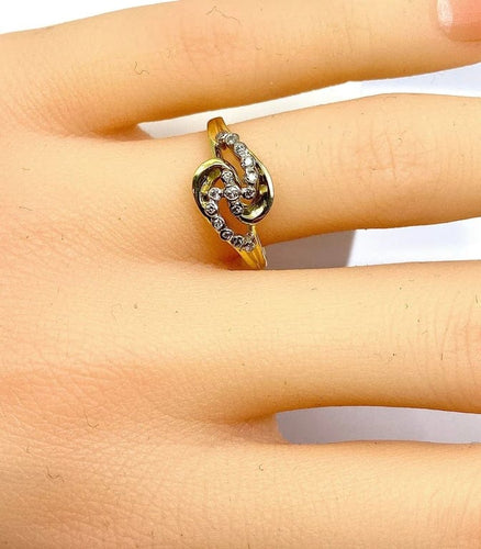 Bague 53 Bague en or jaune 18 carats sertie de diamants 58 Facettes AB579