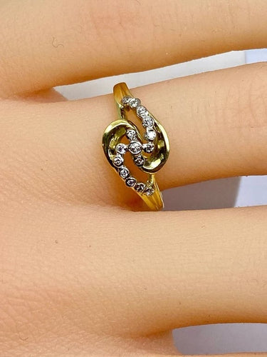 Bague 53 Bague en or jaune 18 carats sertie de diamants 58 Facettes AB579