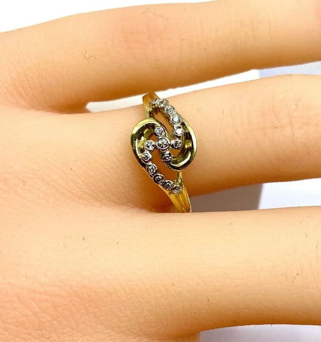 Bague 53 Bague en or jaune 18 carats sertie de diamants 58 Facettes AB579