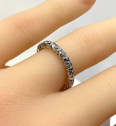 Bague 50 Alliance - Bague en or blanc 18 carats sertie de 16 diamants 58 Facettes AB583
