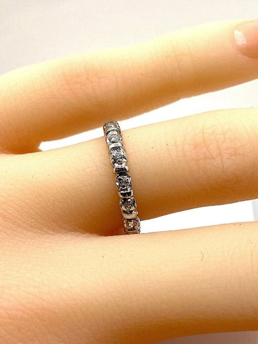 Bague 50 Alliance - Bague en or blanc 18 carats sertie de 16 diamants 58 Facettes AB583