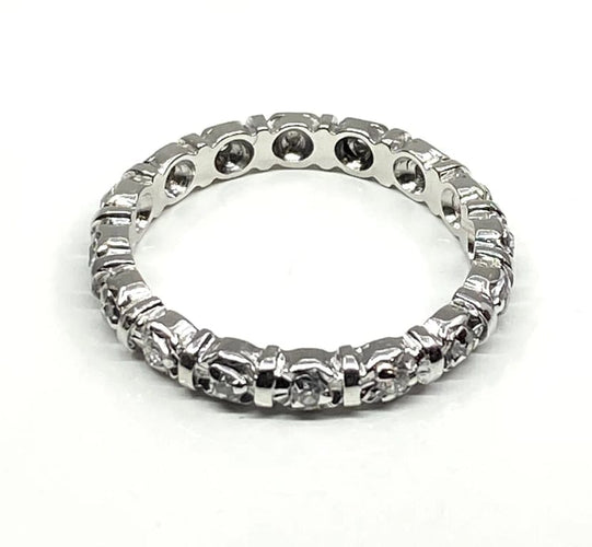Bague 50 Alliance - Bague en or blanc 18 carats sertie de 16 diamants 58 Facettes AB583
