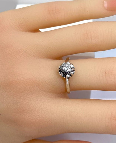 Bague 53 Bague solitaire en or blanc 18 carats et diamant 58 Facettes AB587