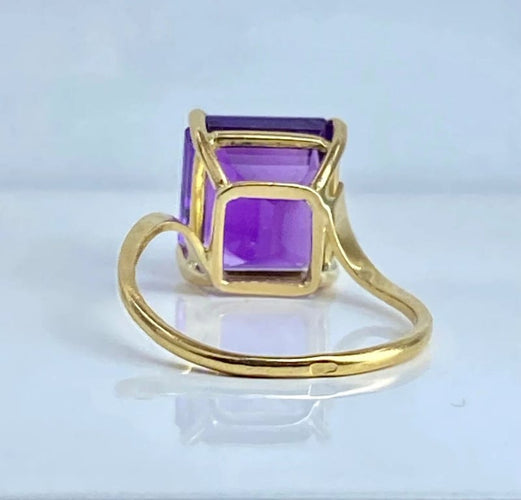 Bague 47 Bague en or jaune 18 carats avec améthyste carrée 58 Facettes AB616
