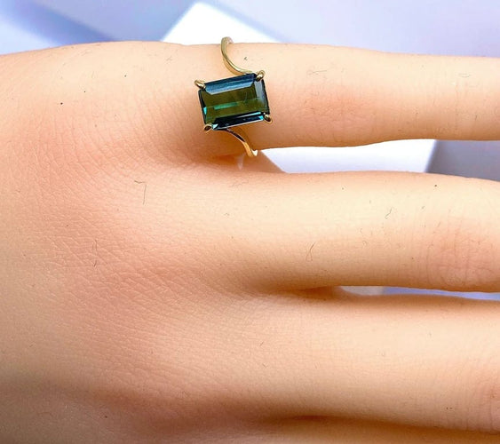 Bague 46 Bague en or jaune 18 carats et tourmaline verte 58 Facettes AB617