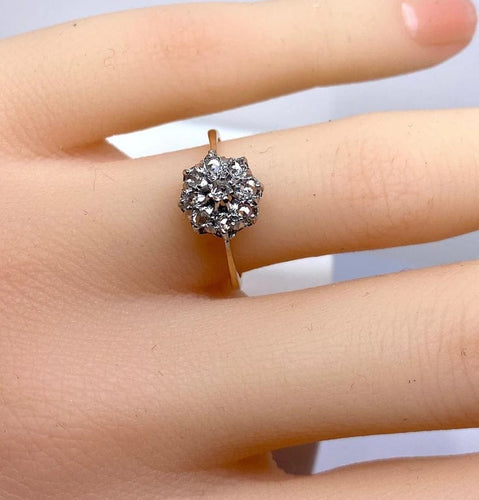 Bague 51 Bague marguerite en or jaune 18 carats et diamants 58 Facettes AB618
