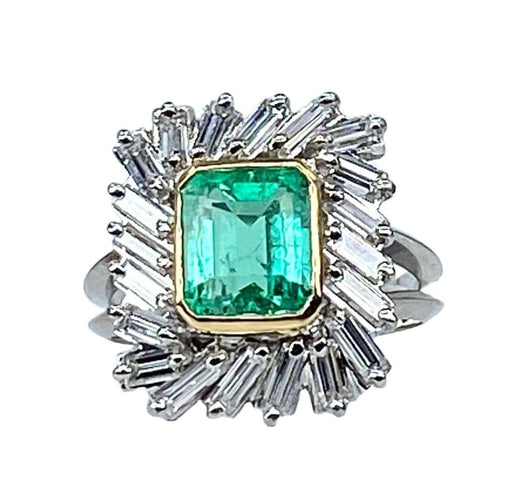 Bague 51 Bague émeraude et diamants baguette en or jaune 18 carats et platine 58 Facettes AB619