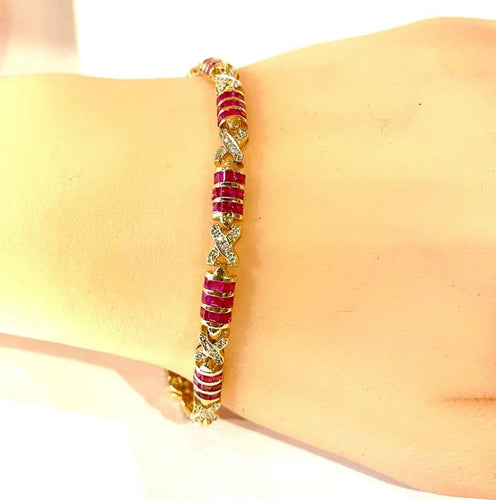 Bracelet Bracelet en or jaune 18 carats avec rubis calibrés et diamants 58 Facettes AB620