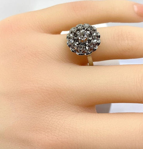 Bague 54 Bague marguerite en or blanc 18 carats, platine et diamants 58 Facettes AB625