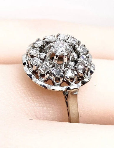 Bague 54 Bague marguerite en or blanc 18 carats, platine et diamants 58 Facettes AB625