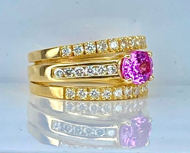 Bague 53 Bague bandeau en or jaune 18 carats avec saphir rose et diamants 58 Facettes AB631
